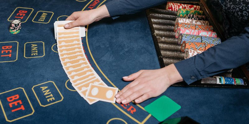 Cách chơi Baccarat dễ hiểu