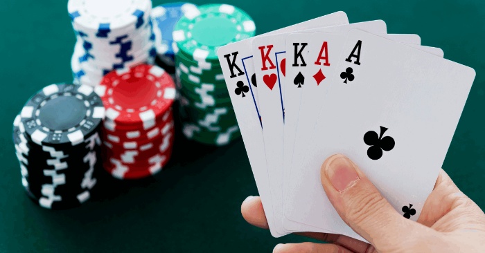 Trải Nghiệm Game Bài Liêng Gay Cấn